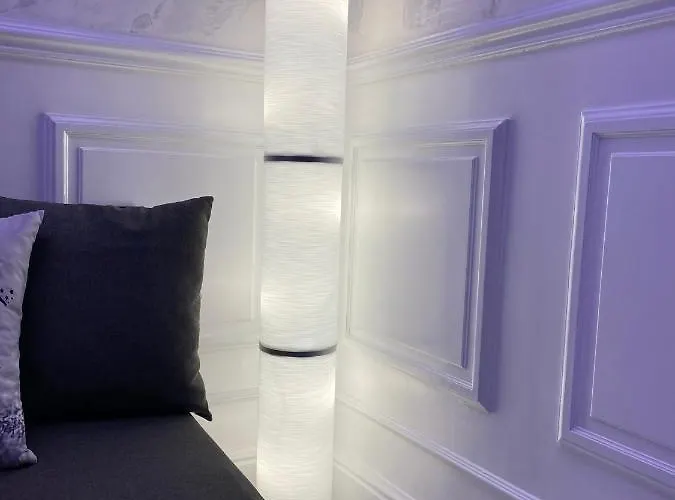 Samm San Gregorio Armeno Bed & Breakfast 4*