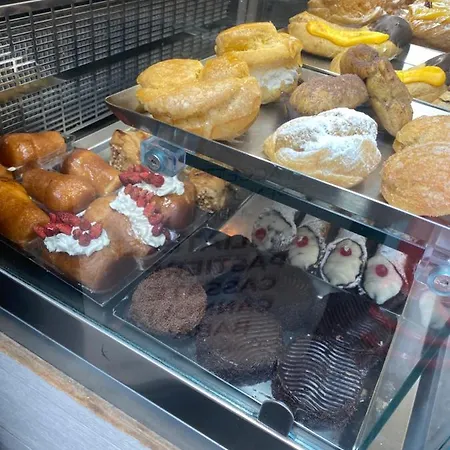 Samm San Gregorio Armeno Couette-café Naples